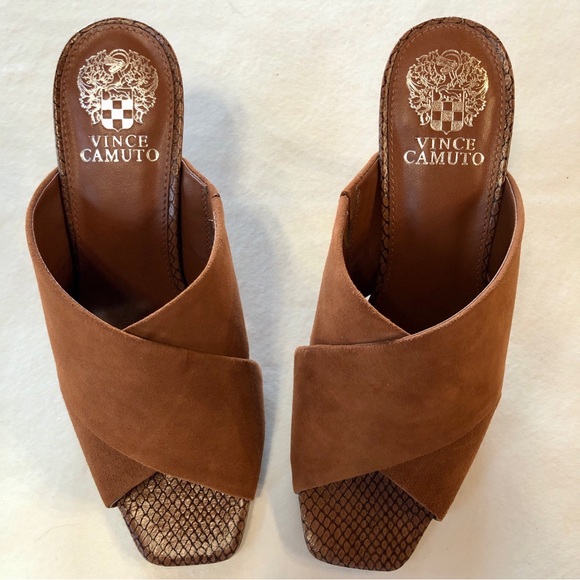 VINCE CAMUTO Rehnya Leather Heeled Sandal in Warm Caramel (8M) - Picture 3 of 17